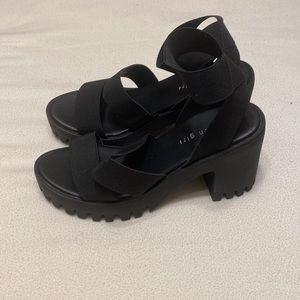 Madden Girl Sohoo Lug Sandals